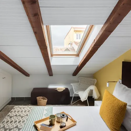 Carretas Attics