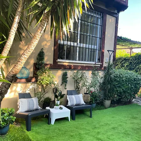 Holiday home Moderna Casa De Lujo Con Jacuzzi En El Jardin *