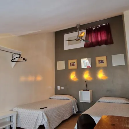 بيت ضيافة Casa De Huespedes Dolce 2*