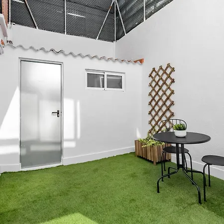 Apartamento Cozy 2 Bedroom With Patio *