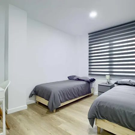 Guest house Casa De Huespedes 12 Octubre Madrid