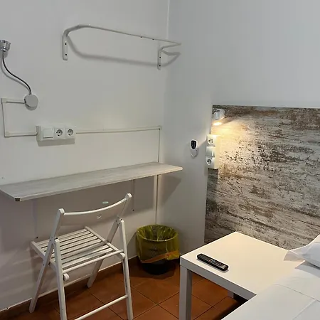 Guest house Casa De Huespedes Almansa