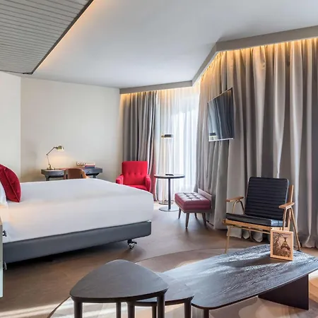 Canopy By Hilton Castellana Hotel