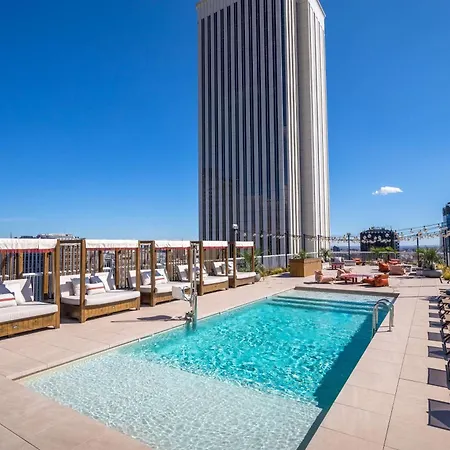 Canopy By Hilton Castellana Hotel