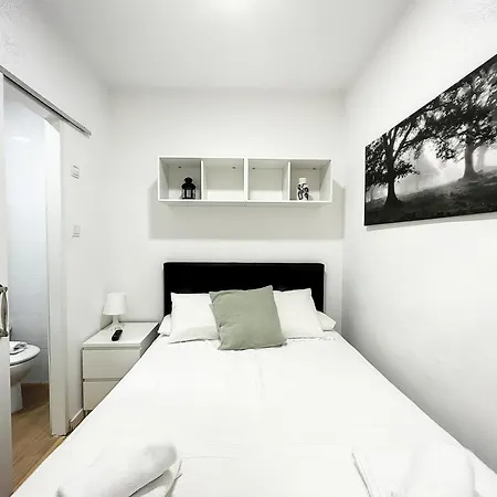 Urbantec Realty - Palacio Real - Opera Apartment *