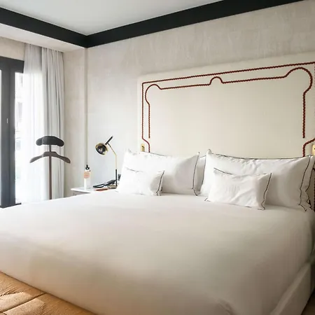 Montera Madrid, Curio Collection By Hilton ホテル マドリード