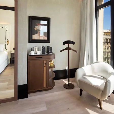 Montera Madrid, Curio Collection By Hilton ホテル マドリード