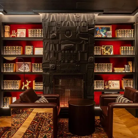 Montera Madrid, Curio Collection By Hilton ホテル