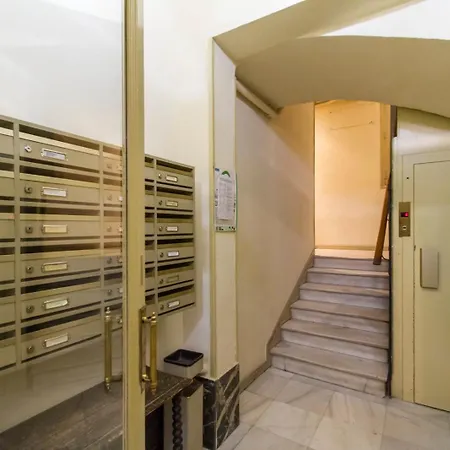 Apartment Centrico Y Moderno. Chamberi. 4 Personas, 2 Banos *
