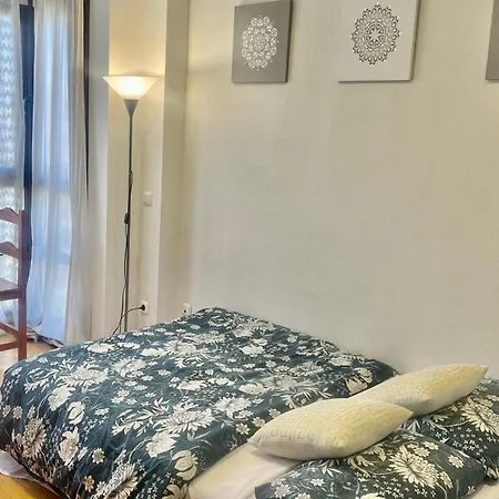 Deyanira Suite, Aeropuerto, Ifema Apartment