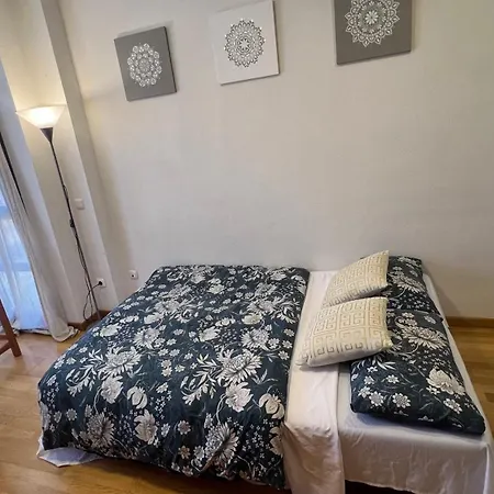 Deyanira Suite, Aeropuerto, Ifema Apartment *