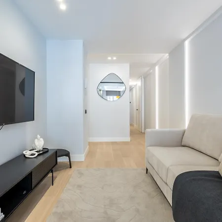 Apartamento Gran Via I Calle De Silva 2br 2bh
