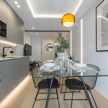 Gran Via I Calle De Silva 2br 2bh Madrid