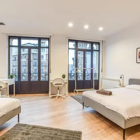 Apartamento En Plaza De Canalejas Apartment *