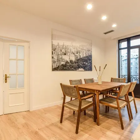 Apartamento En Plaza De Canalejas Apartment Madrid