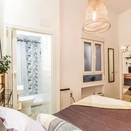 Plaza De Lavapies Apartment