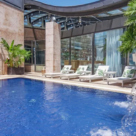 Urban, A Small Luxury Of The World 5*