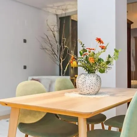 Apartamento Atocha, Precioso Piscina Y Parking At Lavapies *