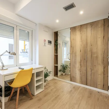Amazinn Places Blasco De Garay 105 Guest house Madrid