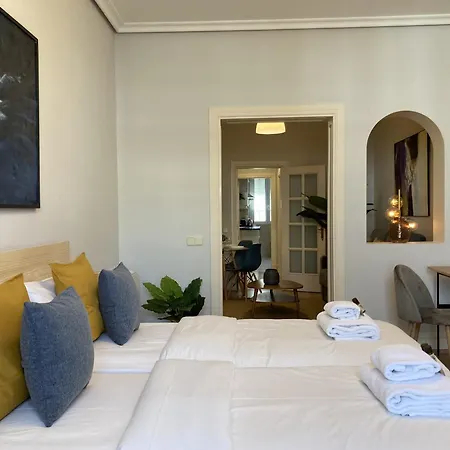 Puerta Del Sol By Sharingco Apartment *