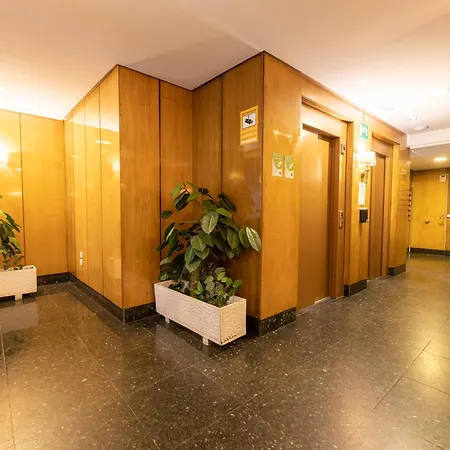 Apartamento Edificio Leganitos Xv Madrid