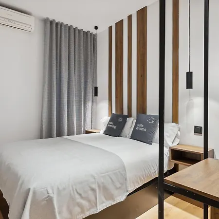 Sleep El Rastro By Apartamento