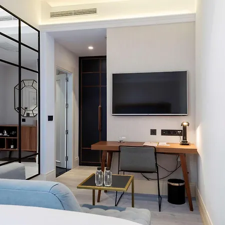 Doubletree By Hilton Madrid-prado Otel Madrid