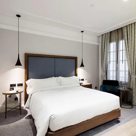 Doubletree By Hilton Madrid-prado Madrid