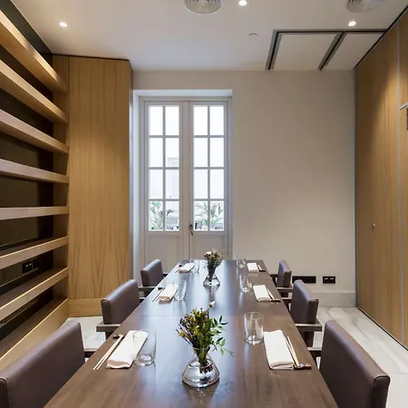 Doubletree By Hilton Madrid-prado