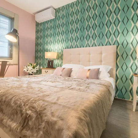 Santa Ana Boutique En Madrid