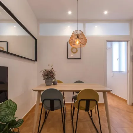 Fee4me. Elegant Flat A Few Minutes From Atocha.