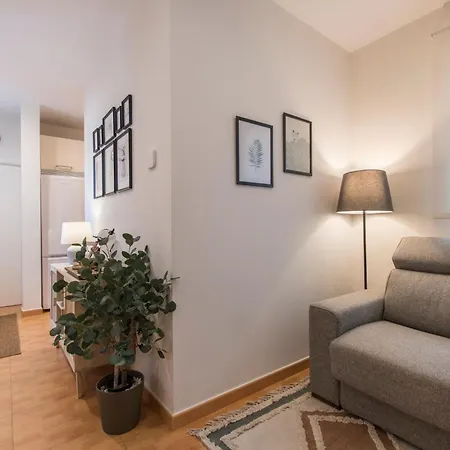 Fee4me. Elegant Flat A Few Minutes From Atocha. Apartamento Madrid