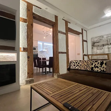 Loft12 Luxury Plaza Mayor Apartment *