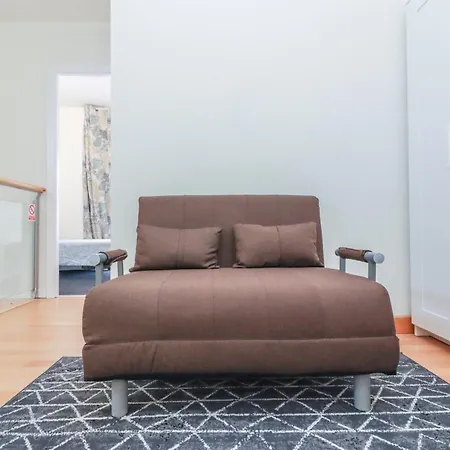 Bright Duplex For Families-vicalv Apartment