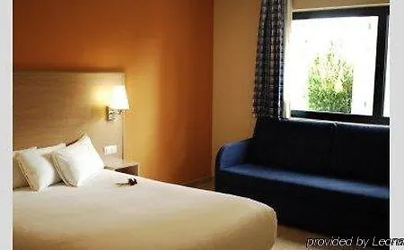 Hotel Travelodge Torrelaguna 3*