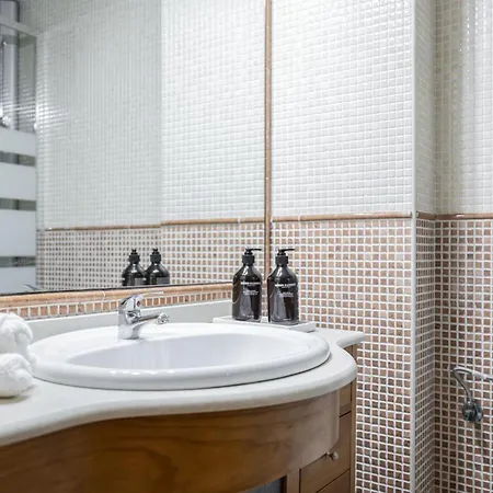 Apartment Brand New One Bedroom Located In Chueca Madrid
