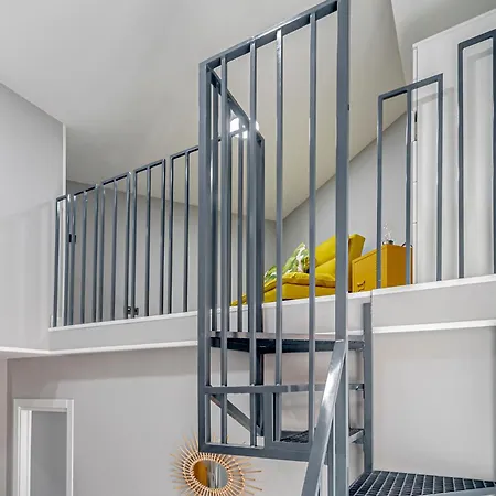 Apartamento Luminoso Cerca 4 Caminos- Reina Victoria