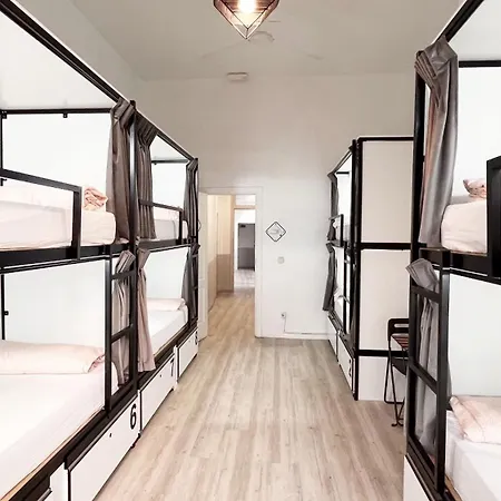Way Hostel