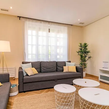 Apartment Velazquez *
