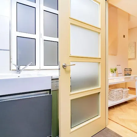 Velazquez Apartment