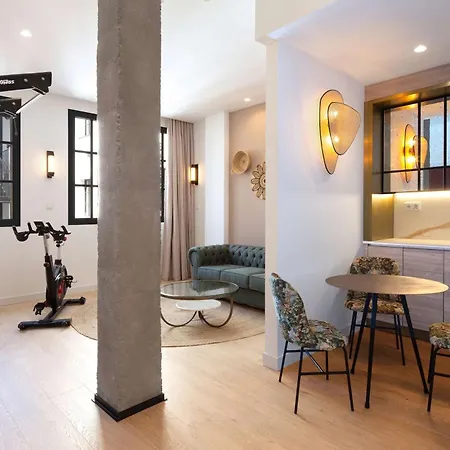Hotel Atocha Madrid, Tapestry Collection By Hilton Madrid