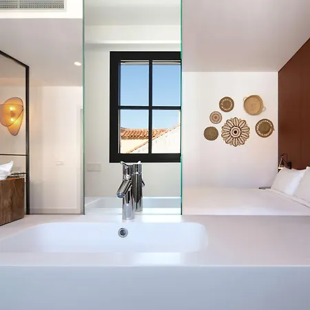 Atocha Madrid, Tapestry Collection By Hilton Hotel