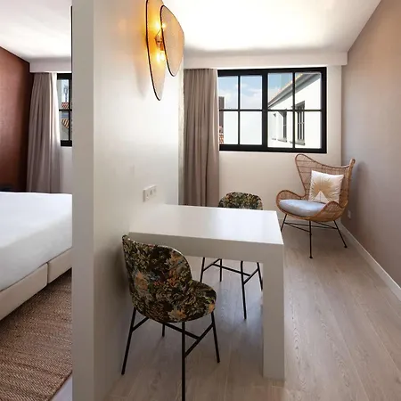 Atocha Madrid, Tapestry Collection By Hilton Hotel 4*