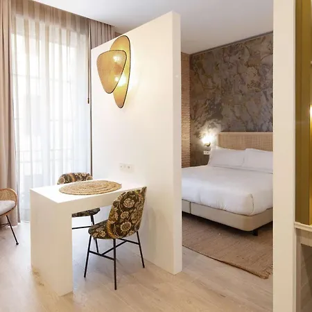 Hotel Atocha Madrid, Tapestry Collection By Hilton Madrid