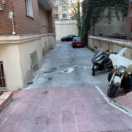 Flat Near Real Stadium Apartamento Madrid