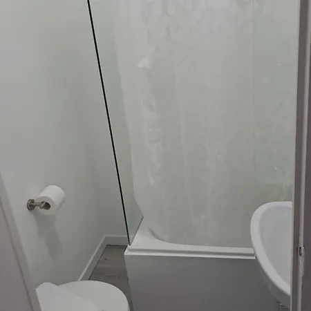 Milan Konukevi 2*