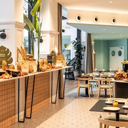 Hotel Novotel Campo De Las Naciones 4*