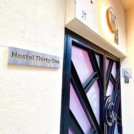 Thirty One Hostal *
