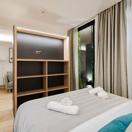 Apartahotel Feelathome Ventas