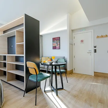 Apartahotel Feelathome Ventas Madrid